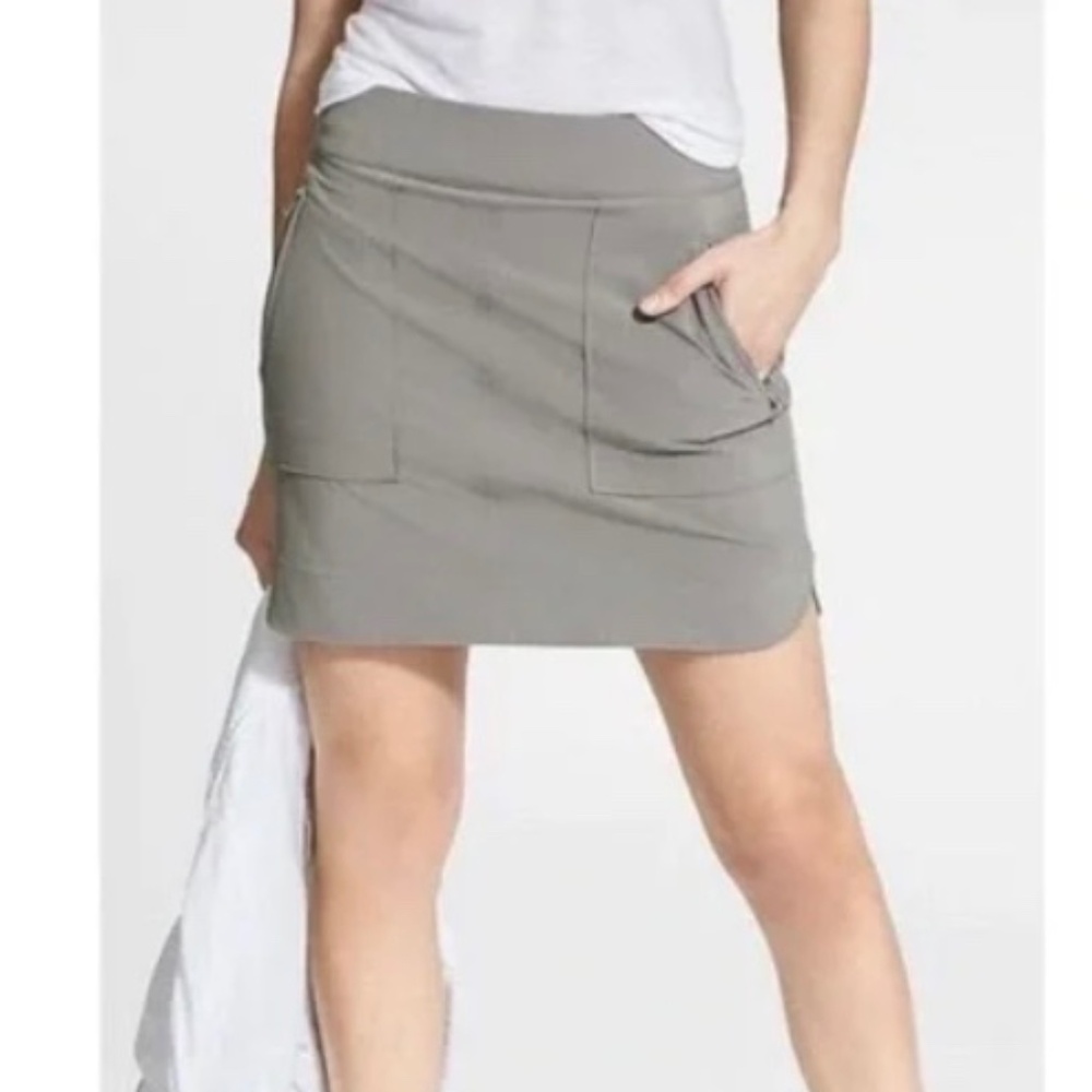 Athleta Chelsea Cargo Skort Skirt Mesh Inner Shorts Gray/Taupe #594941 Size 12